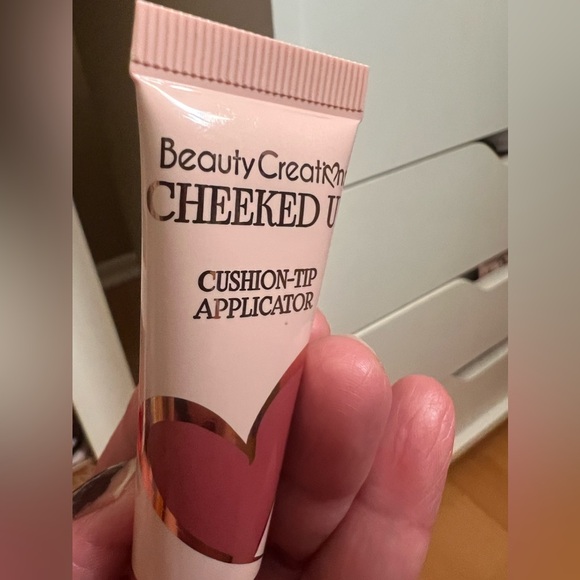 New, BEAUTY CREATIONS COSMETICS CUSHION-TP APPLICATOR NOODY MAT, brand new . - Picture 8 of 14